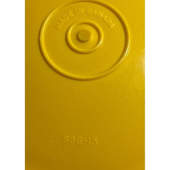 Vintage Tupperware Servalier Yellow Bowl With Push Lid Model 886-15 Canada - Picture 5 of 9